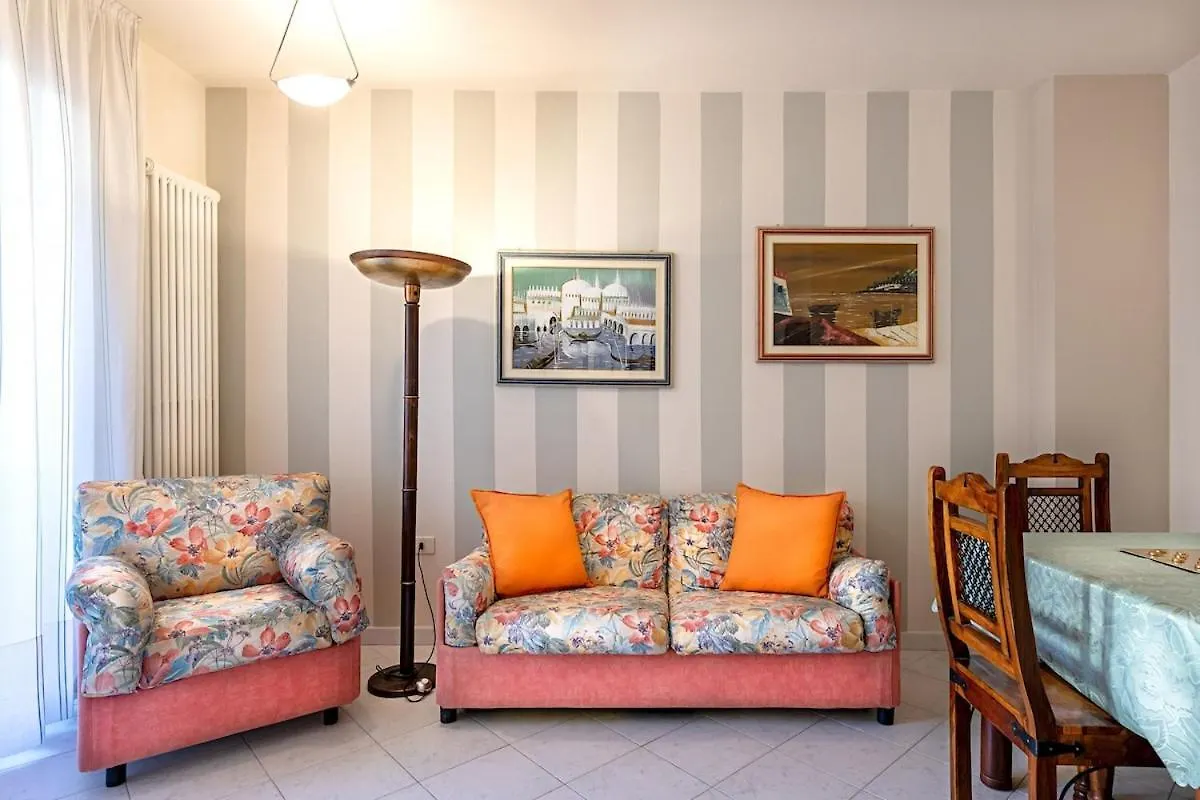 Al Vittoriale 3 By Wonderful Italy Appartement Gardone Riviera Italië