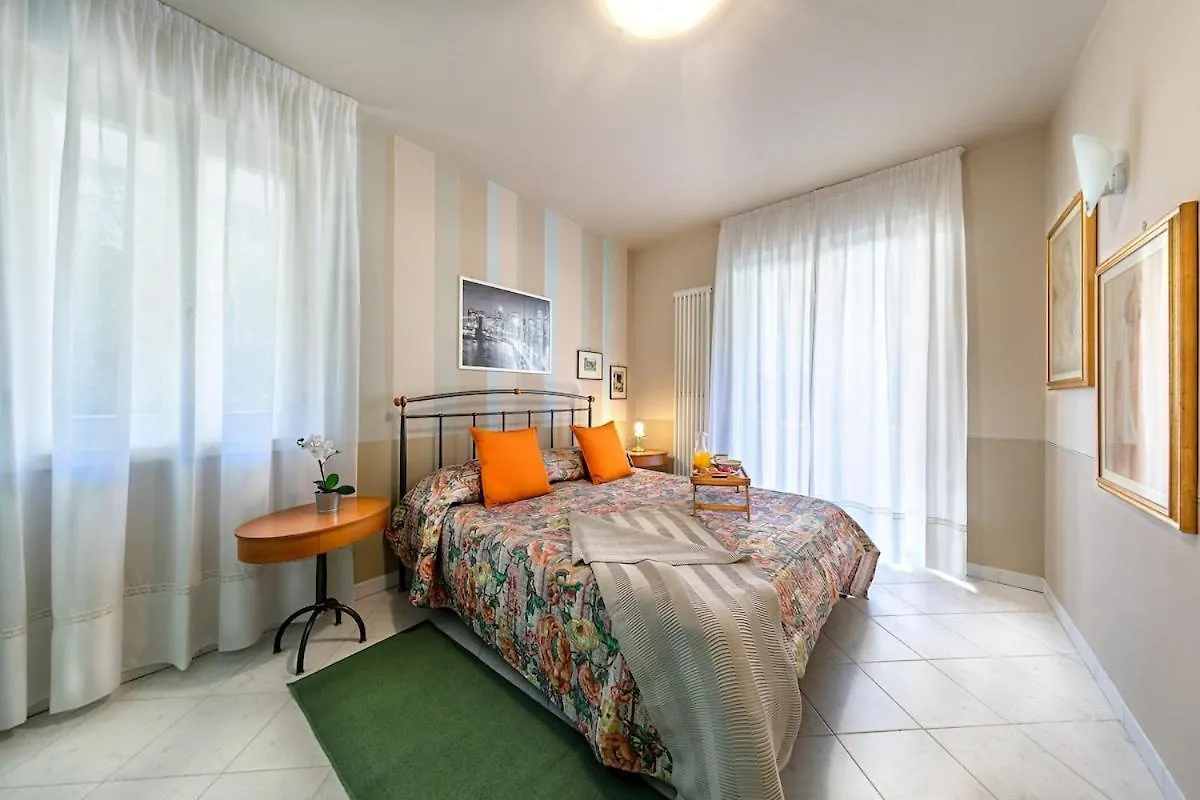 Al Vittoriale 3 By Wonderful Italy Appartement Gardone Riviera